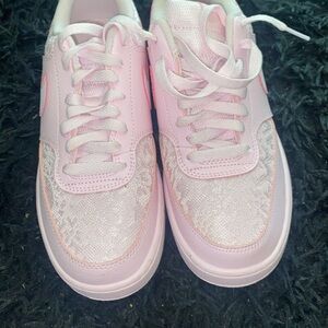 Nike Women's Pink Athletic Shoes